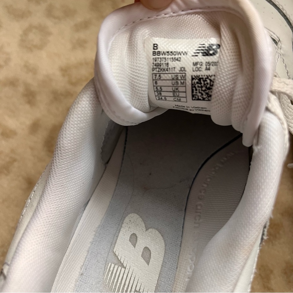 New Balance white 550 sneakers - Picture 8 of 12
